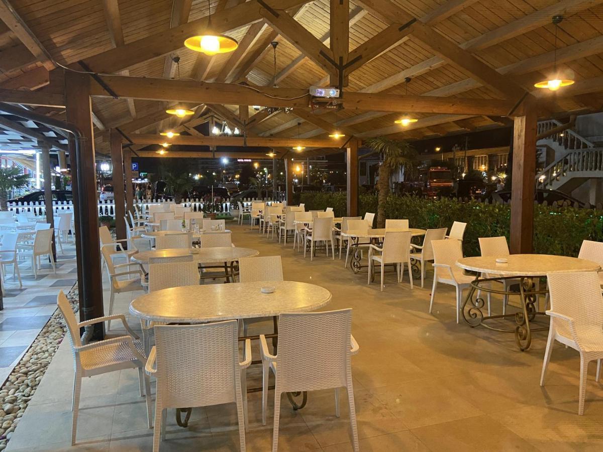 Center Park Hotel Velipoje Exterior photo